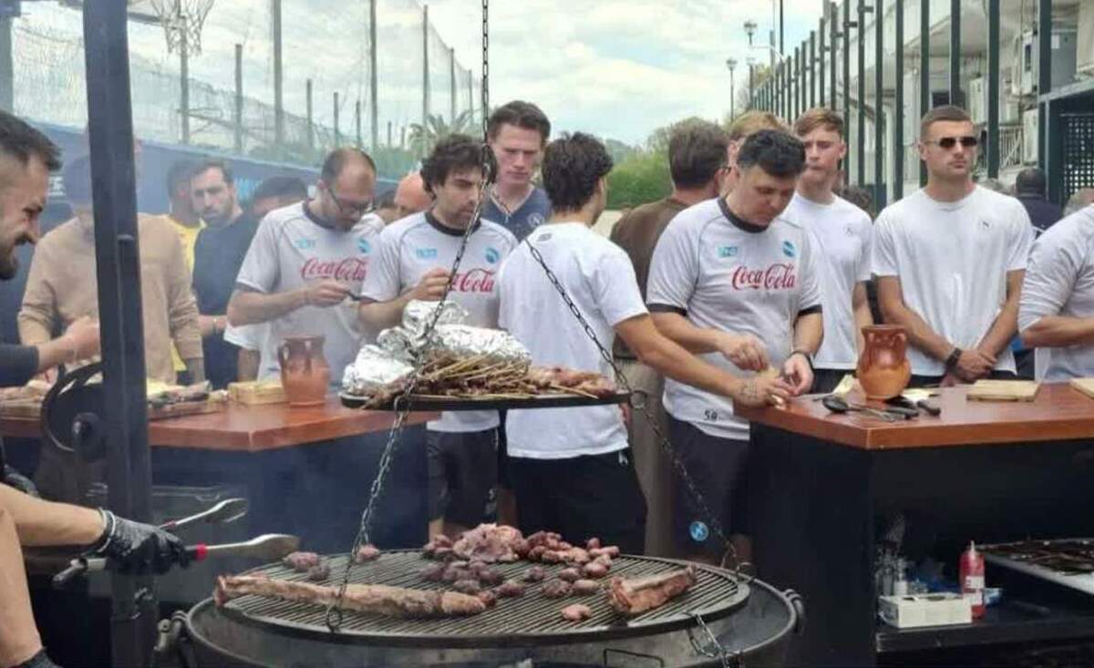 Napoli in festa per Conte: emozioni, musica e polemiche in arrivo!
