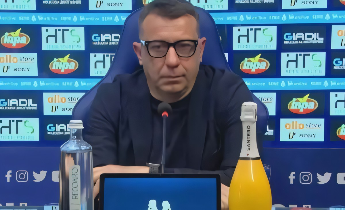 D’Aversa avvisa il Napoli: “Vogliamo sorprendere al Maradona! Conte amico? Batterlo è la mia missione!” D’Aversa avvisa il Napoli: “Vogliamo sorprendere al Maradona! Conte amico? Batterlo è la mia missione!”