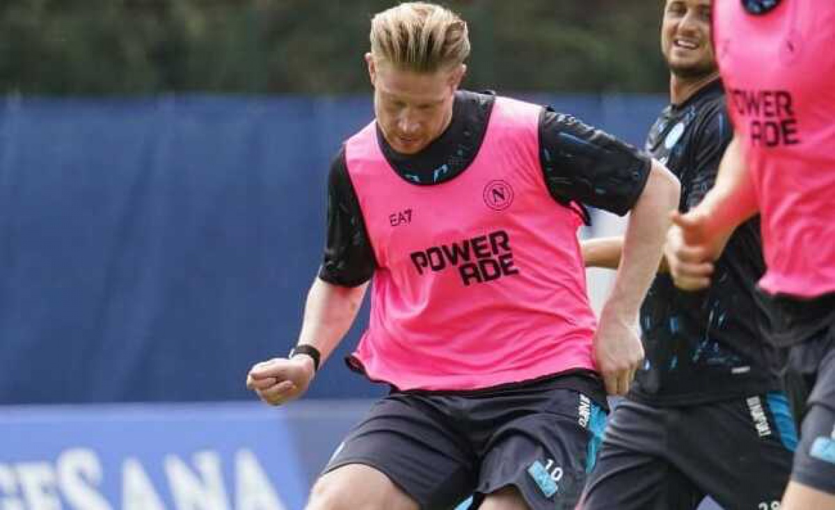 Caos azzurro: De Bruyne sorpassa Elmas, Olivera a destra e dramma Hojlund