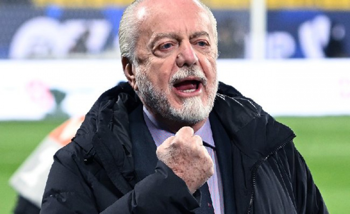 De Laurentiis sotto attacco: l’associazione agenti sbotta e scatena la bufera! De Laurentiis sotto attacco: l’associazione agenti sbotta e scatena la bufera!