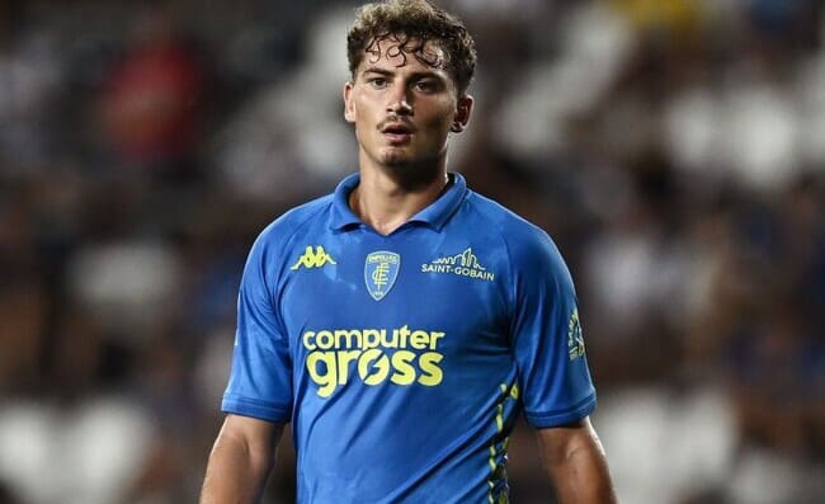 Esposito infiamma il dibattito: “Solo con Conte ho toccato il vero fuoco!” Esposito infiamma il dibattito: “Solo con Conte ho toccato il vero fuoco!”