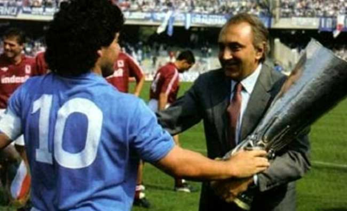 Napoli in furia: la verità su quel rifiuto clamoroso di Bergkamp! Napoli in furia: la verità su quel rifiuto clamoroso di Bergkamp!