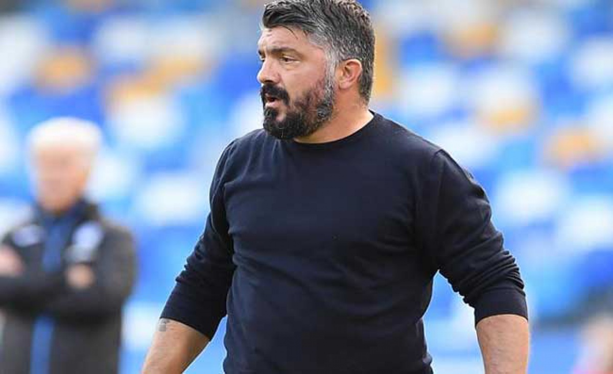Gattuso in guerra con i media: cercano “spie” irlandesi all’allenamento! Gattuso in guerra con i media: cercano “spie” irlandesi all’allenamento!