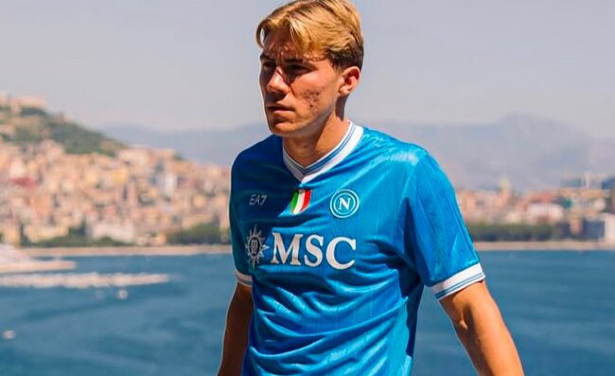 TV danese a Napoli per docu Hojlund: polemica sul riscatto Champions!