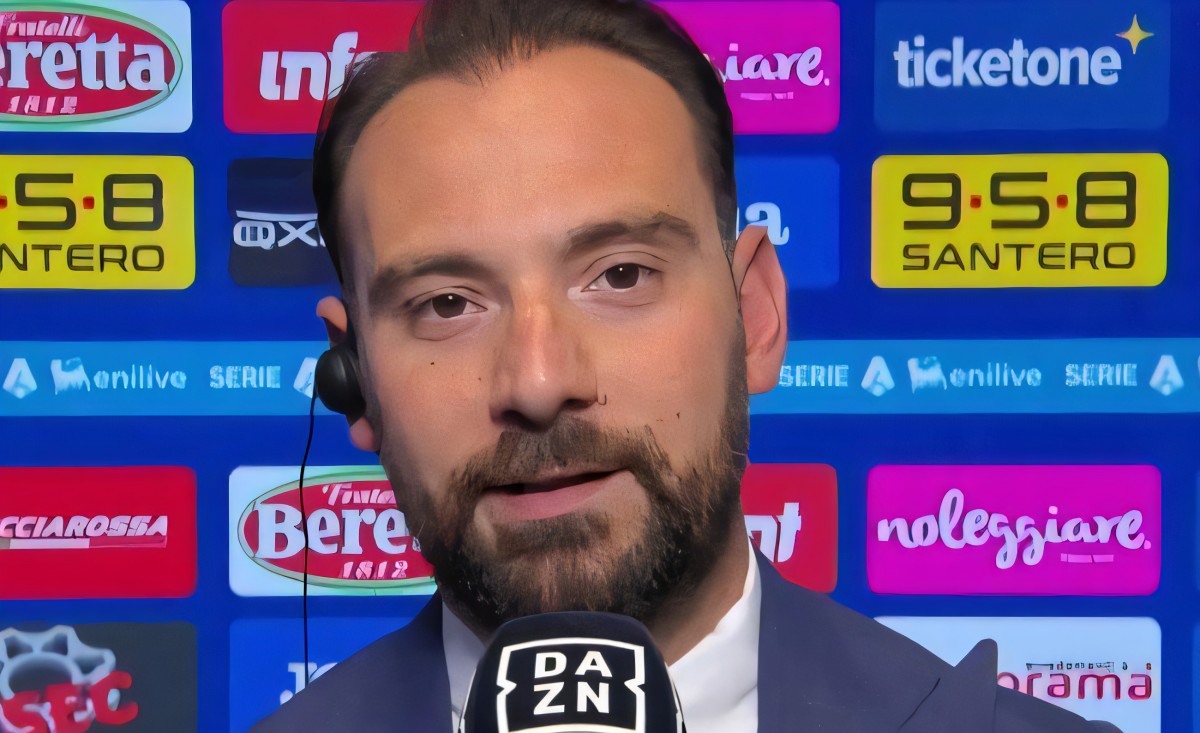 Fabbroni: “In estate il Napoli cambia pelle, ma i tifosi si dividono!” Fabbroni: “In estate il Napoli cambia pelle, ma i tifosi si dividono!”