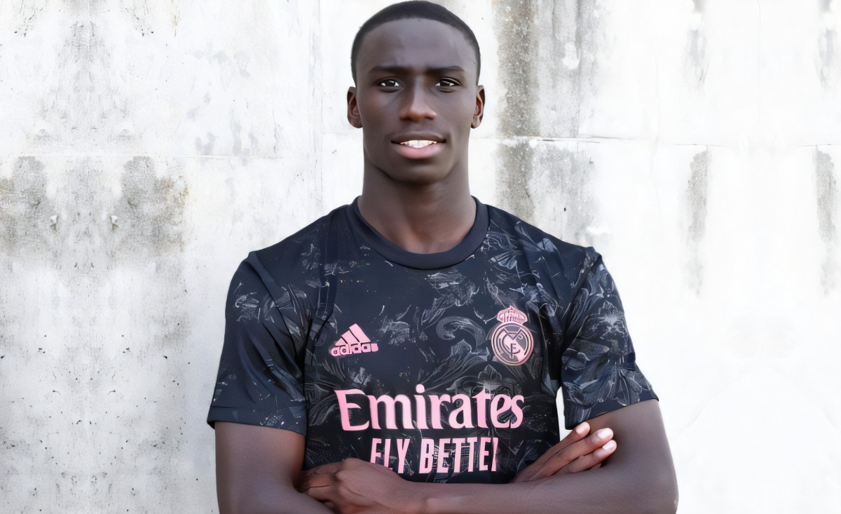 Mendy in lacrime: l’infortunio che mette a rischio il futuro del Real Madrid! Mendy in lacrime: l’infortunio che mette a rischio il futuro del Real Madrid!