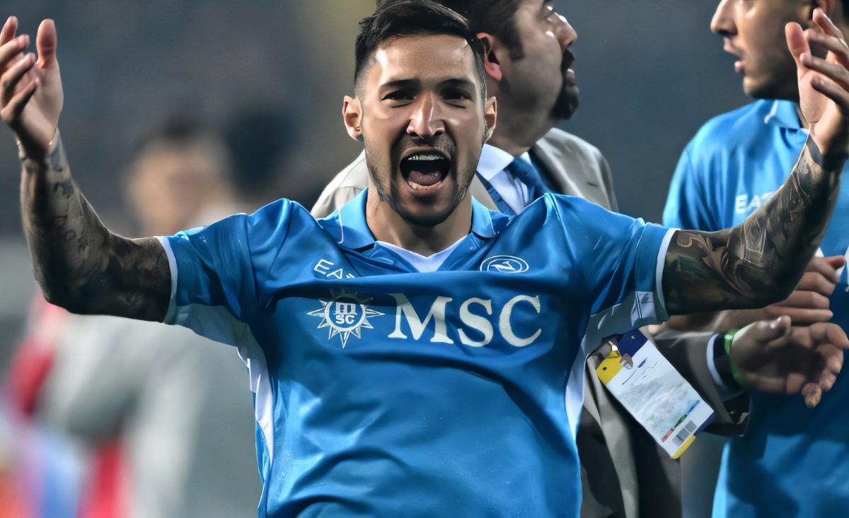 Politano “infuoca” il popolo azzurro: Manna spegne i rumors, ma la tempesta è solo all’inizio!