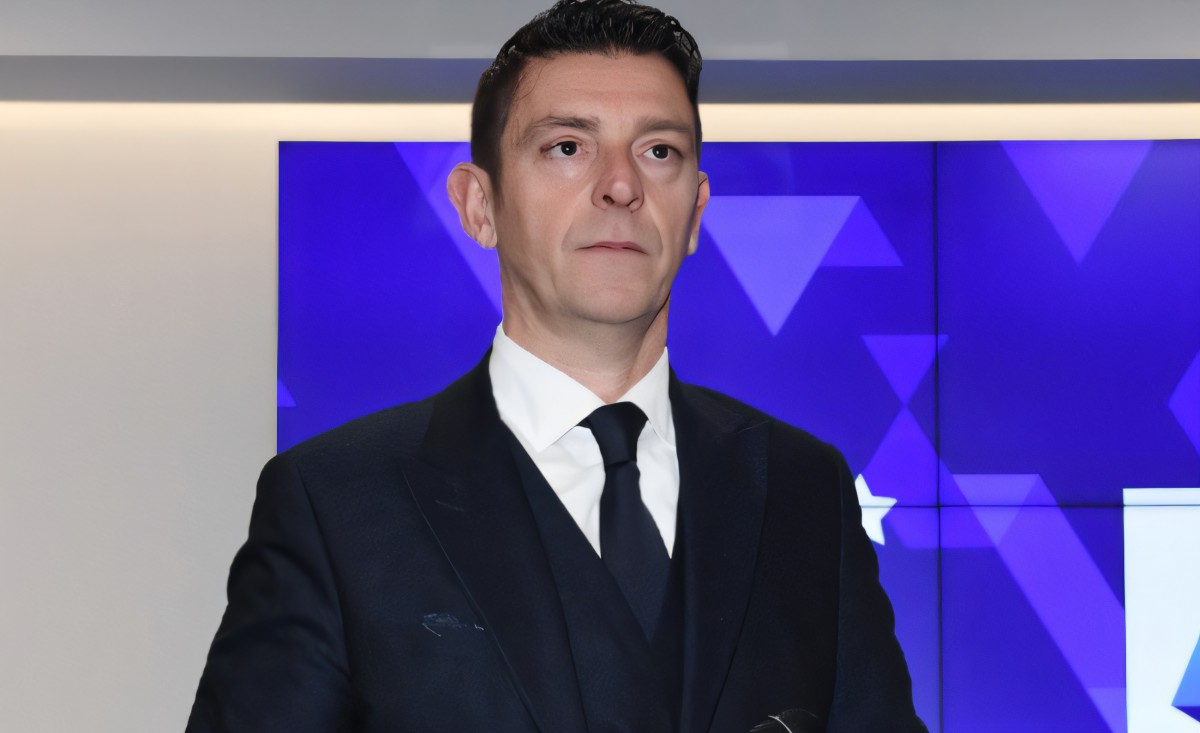 Caos Napoli-Lazio: Rocchi gela azzurri, «Fallo genuino Lobotka, rigore giusto» Caos Napoli-Lazio: Rocchi gela azzurri, «Fallo genuino Lobotka, rigore giusto»
