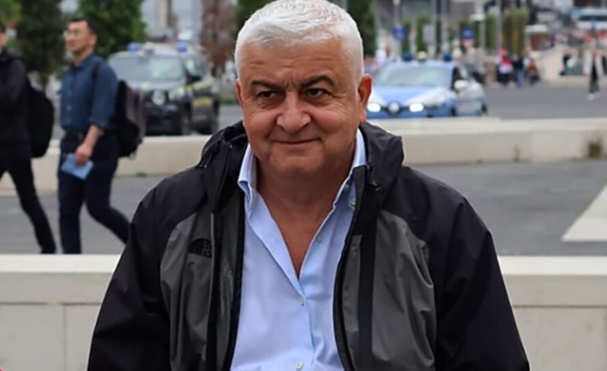 Napoli in lutto: addio a Riccardo Siano, il fotoreporter che immortaleò l’epopea di Maradona Napoli in lutto: addio a Riccardo Siano, il fotoreporter che immortaleò l’epopea di Maradona