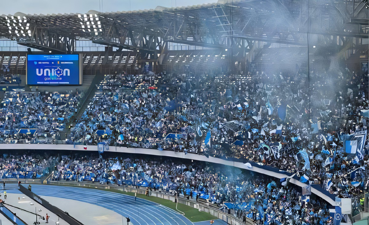 La cantante Sheléa si scaglia per il Napoli: è davvero amore o solo moda? La cantante Sheléa si scaglia per il Napoli: è davvero amore o solo moda?