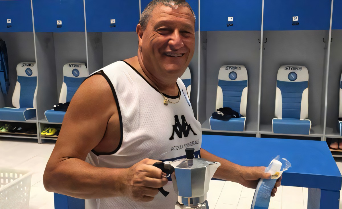 Starace lancia la bomba: ‘Conte a Napoli è un affare, ma Sarri svela il retroscena della sua sofferenza!’