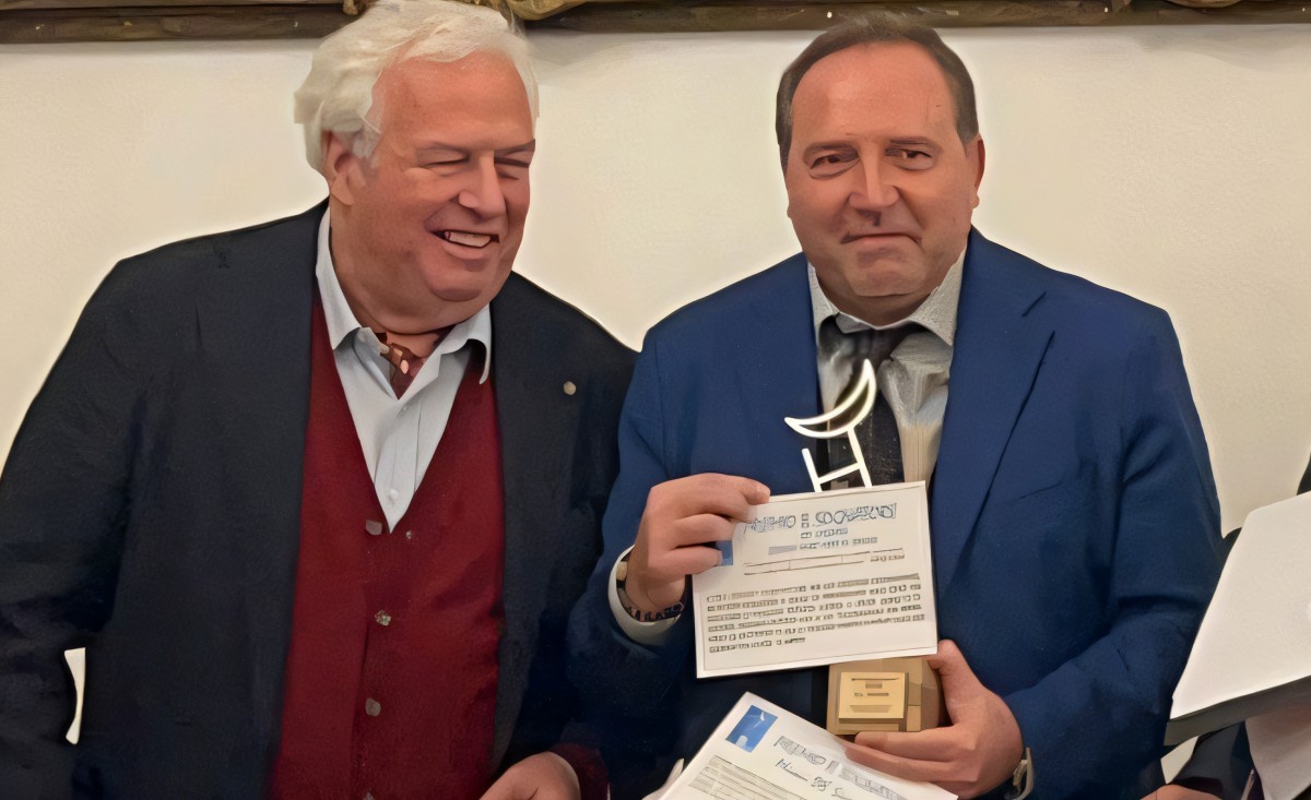 Ciro Venerato: premio “Il Sognatore” tra polemiche e applausi! Che serata a Villa Domi! Ciro Venerato: premio “Il Sognatore” tra polemiche e applausi! Che serata a Villa Domi!