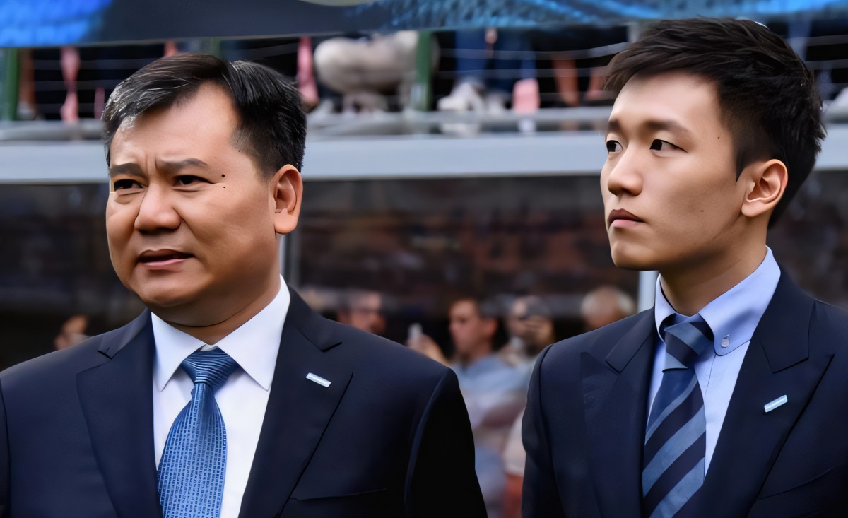 Zhang, un tempo re dell’Inter: come il debito lo ha ridotto in miseria! Zhang, un tempo re dell’Inter: come il debito lo ha ridotto in miseria!